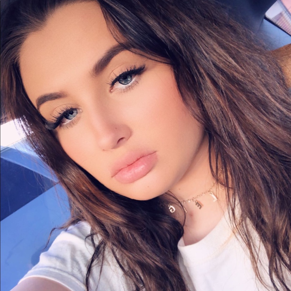 Meet your Posher, Aleigha